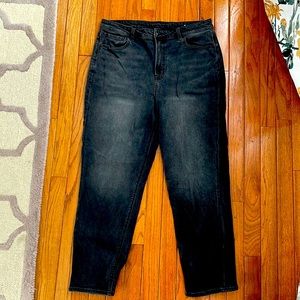 Black American Eagle Mom Jean sz 14